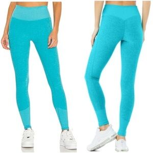 ALO High Waist Alosoft Lounge Legging in Bright Aqua Heather Size Small